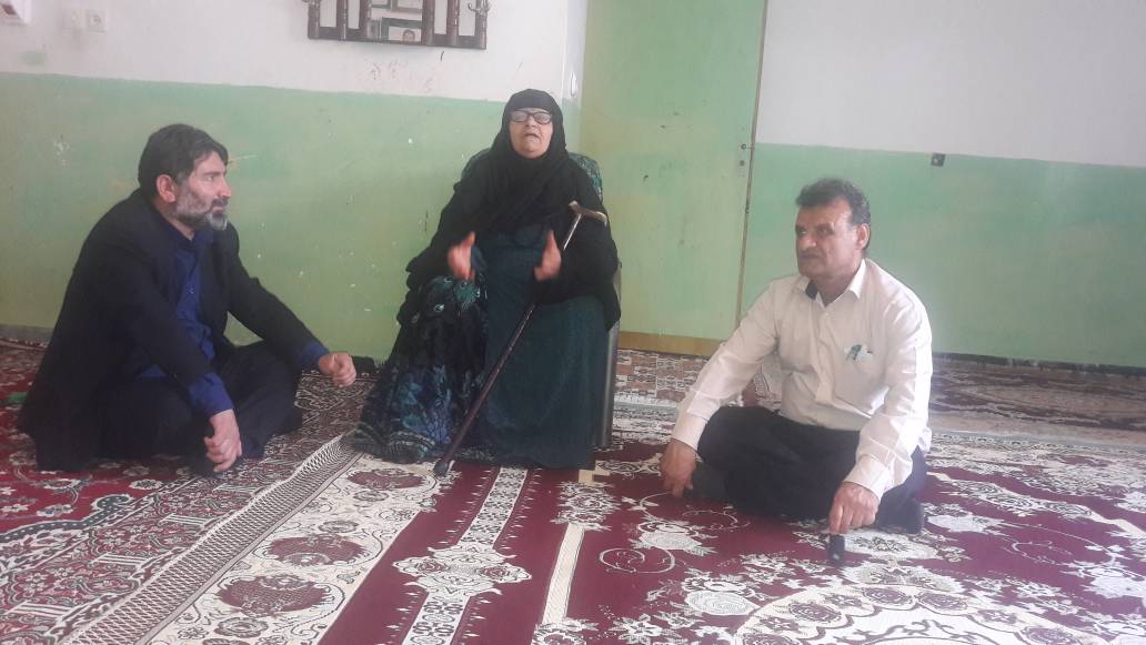 دیدار رئیس بنیاد شهید شهرستان کهگیلویه با خانواده شهدای ماه مبارک رمضان/تصاویر